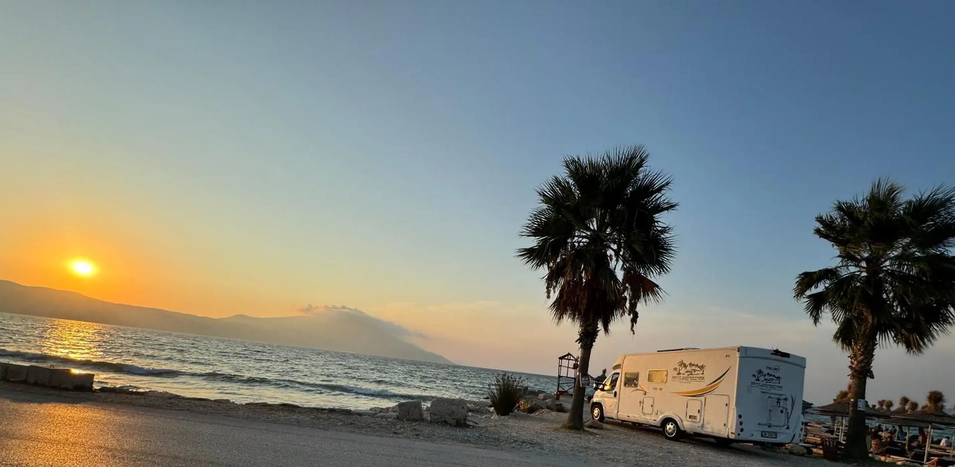 טיראנה Camper Van For Rent